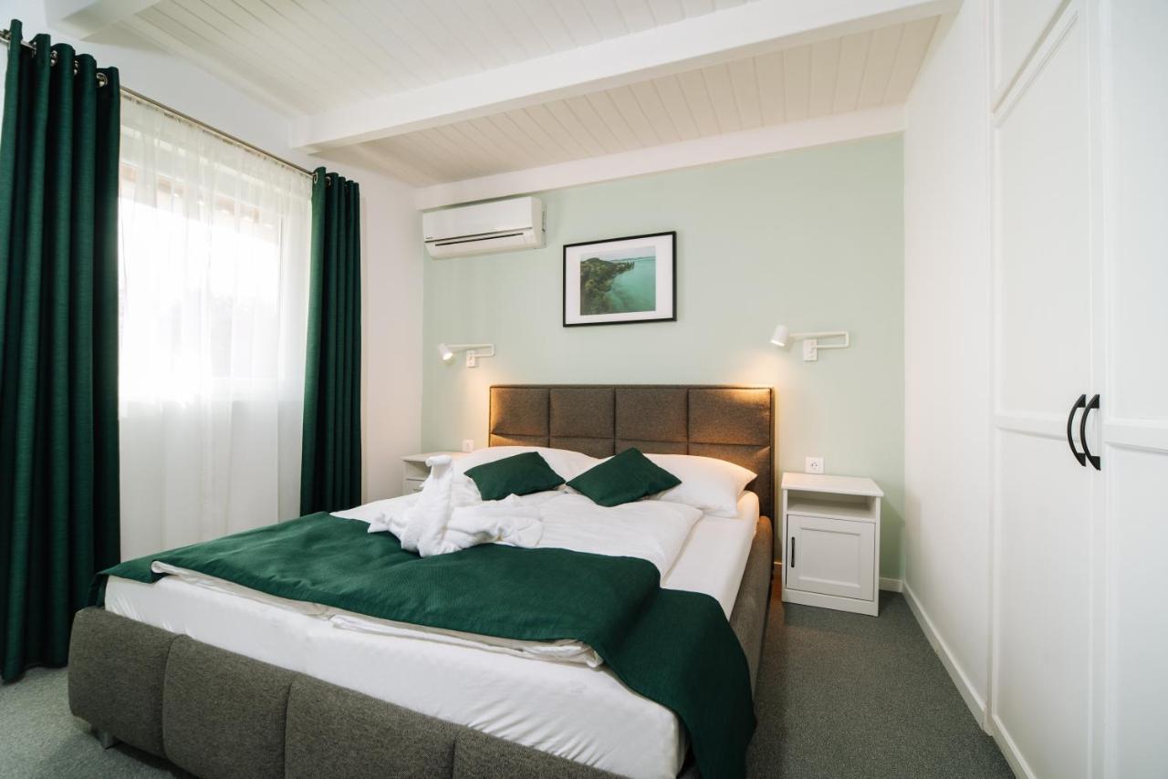 Topaz Apartmanhazak Balatongyörök Exterior foto